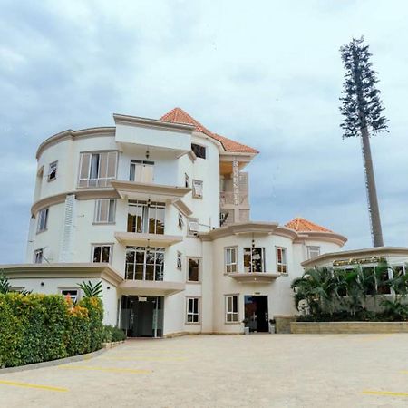Grik Hotel - Entebbe Buitenkant foto